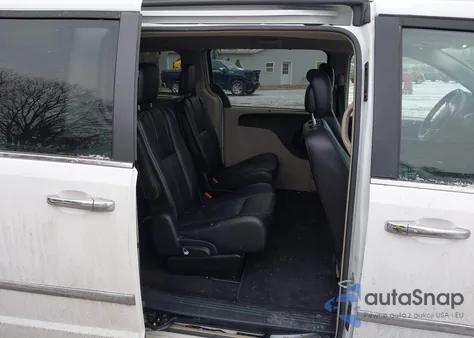 2014 Chrysler Town & Country Touring-L z USA, uszkodzony, nr VIN 2C4RC1CG5ER454707